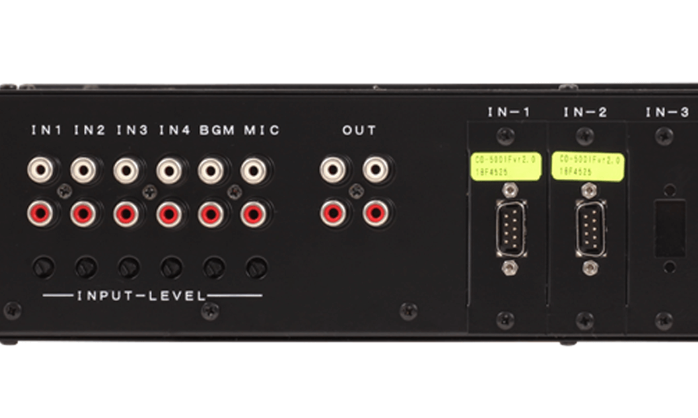 入出力コネクター(裏面)